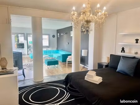 appartement style loft 70m2 meublé