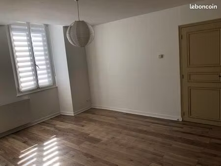 t1+ 33 m2 totalement rénové