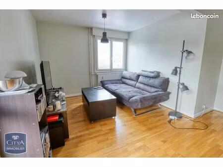 appartement 4 pièces 77 m²