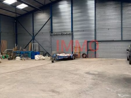 location pro | local industriel / bâtiment | 450 m² | niort