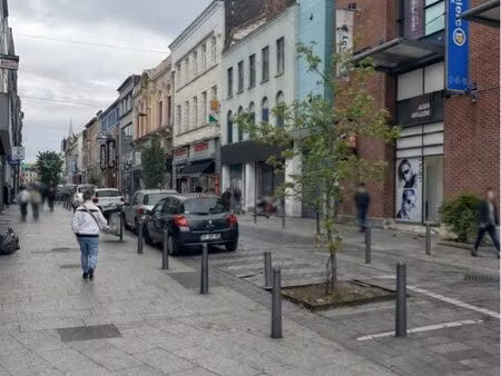 local commercial hyper centre de roubaix