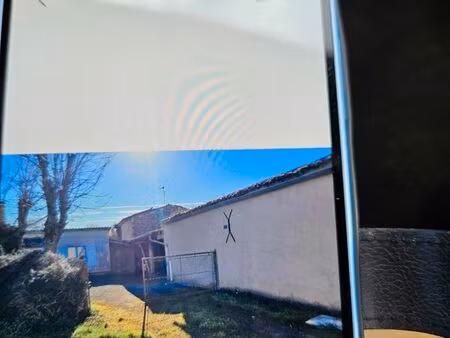 petite maisonette avec dépendance