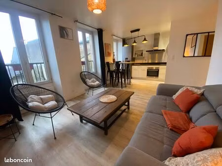 appartement meublé à louer à l’année – hyper centre d’auray
