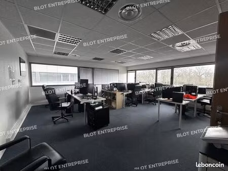bureaux 140 m²