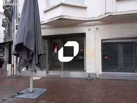 local commercial 45 m²