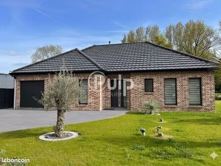 propriété 5 pièces 121 m²