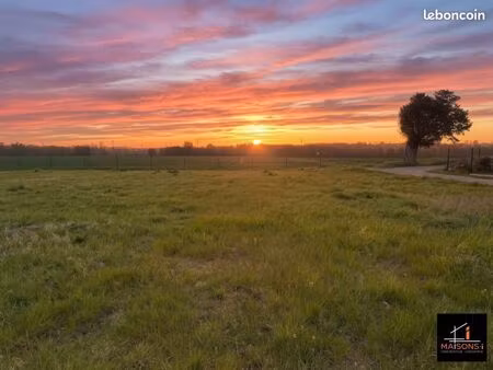 terrain 535 m² henouville