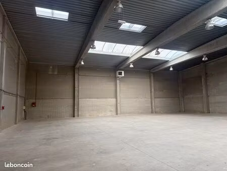 local d’activités / entrepôt 620m2
