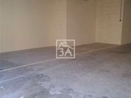 parking 6 m² calais