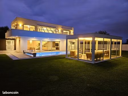 villa d’architecte contemporaine & bioclimatique passive