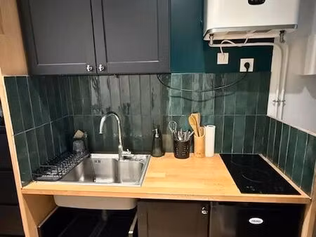 location studio meublé