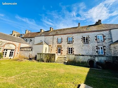 propriété 12 pièces 221 m²