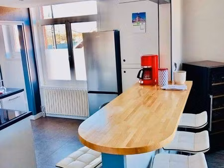 duplex 90m2 derrière la gare ?