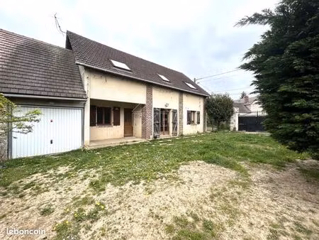 maison 6 pièces 108 m²