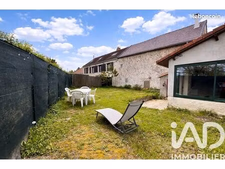 maison 7 pièces 179 m²
