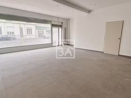 bâtiment 404 m²