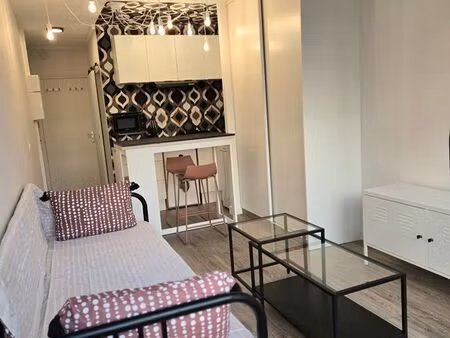 le chesnais rocquencourt - studio 19m2 - rènovè - piscine - tennis - gardien