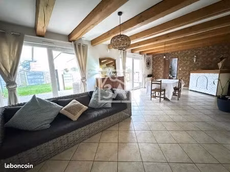 pavillon 8 pièces 113 m²