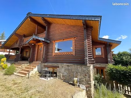 chalet 6 pièces 317 m²