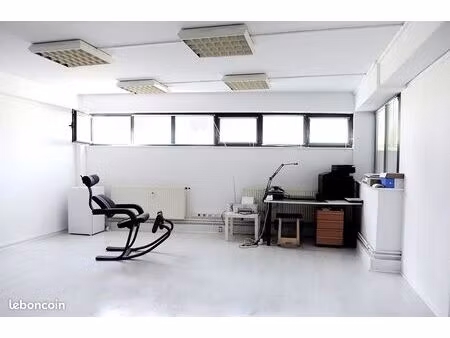 a louer bureau privatif 30m2 zone d'activité du valparc oberhausbergen