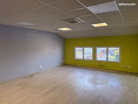 entrepôt bureaux à louer