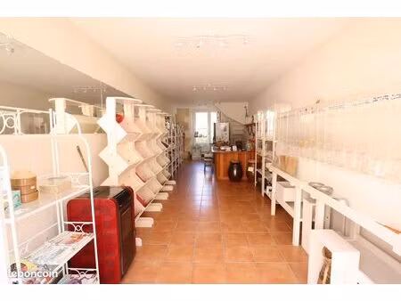 local commercial 225 m² sauze-vaussais