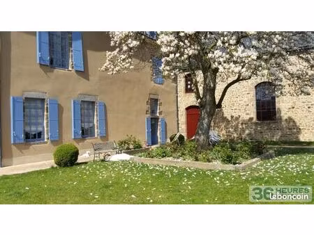 propriété 582 m² ernée