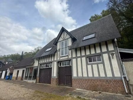 maison à fort potentiel – 210 m² exploitables – jardin