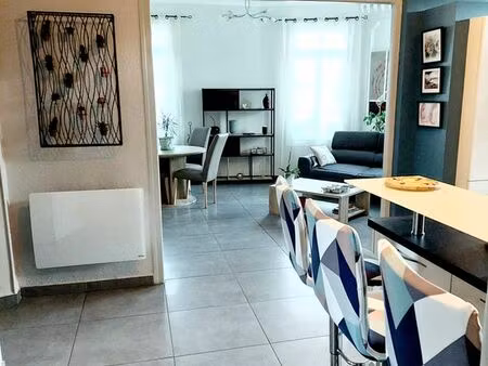 location t3 meublé à l' année  disponible en jui 2026