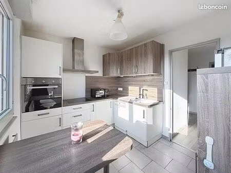 appartement 3 pièces 65 m²