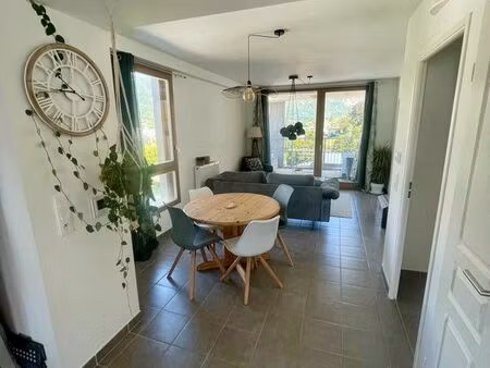 apparemment 3 pièces 60m2