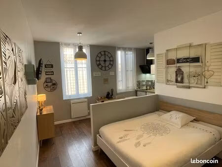 appartement t1 - studio 2ème étage │ centre-ville  au calme  très propre  proche parkings
