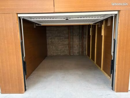 location garde meuble box de stockage niort 15m2