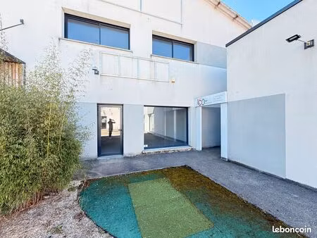 a louer -local commercial 120m2-