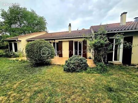 maison 6 pièces 140 m²