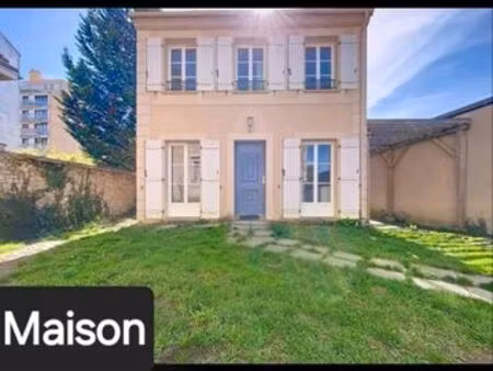 maison de 2013 quartier résidentiel proche toutes commodités