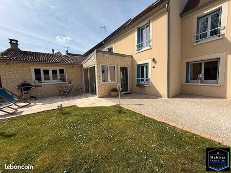 maison 5 pièces 105 m²
