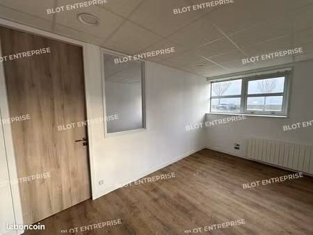 bureaux 132 m²