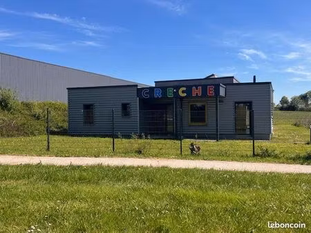 local 150 m² derval