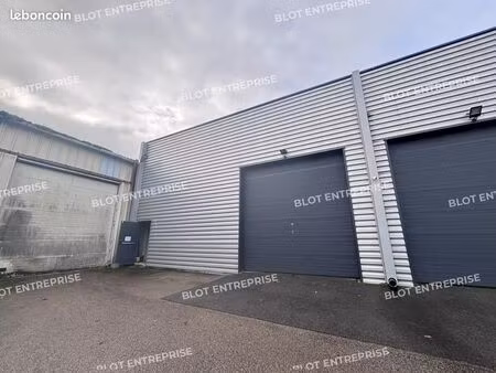 local d'activité 200 m²