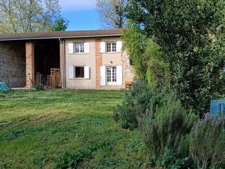 maison indépendante à la campagne