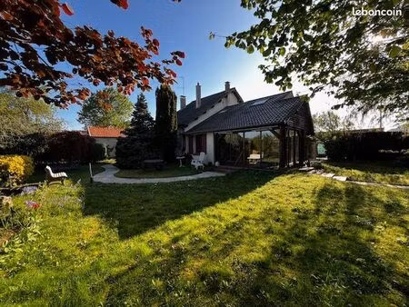 maison 8 pièces 113 m²