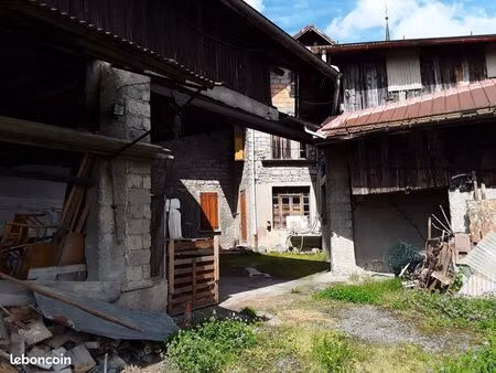 maison + dépendances