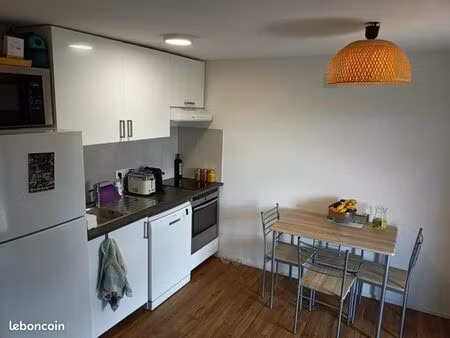 à louer – t2 avec terrasse à divonne-les-bains