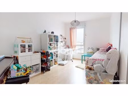 appartement 3 pièces 66 m²