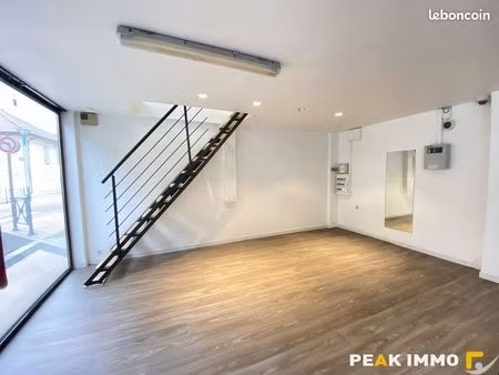 local commercial 21 m² cluses