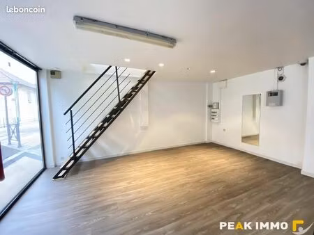 local commercial 21 m²