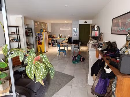 appartement t3 en rez-de-chaussée au centre-ville de crest