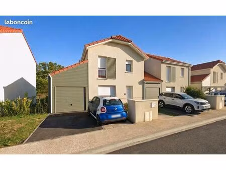 maison 4 pièces 82 m²