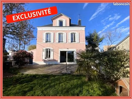 maison 6 pièces 160 m²